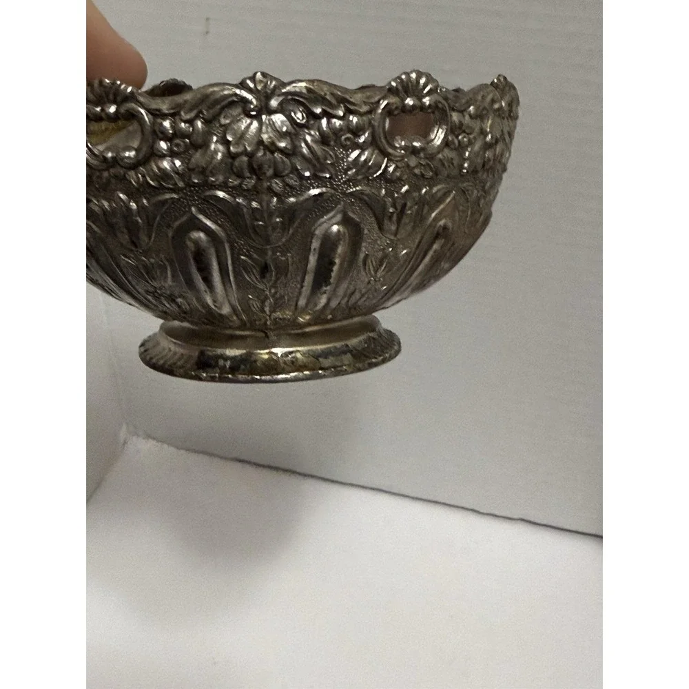 VTG Raimond Silverplate Ornate Footed Bowl Vintage‎ Tarnished Patina Pierced Rim